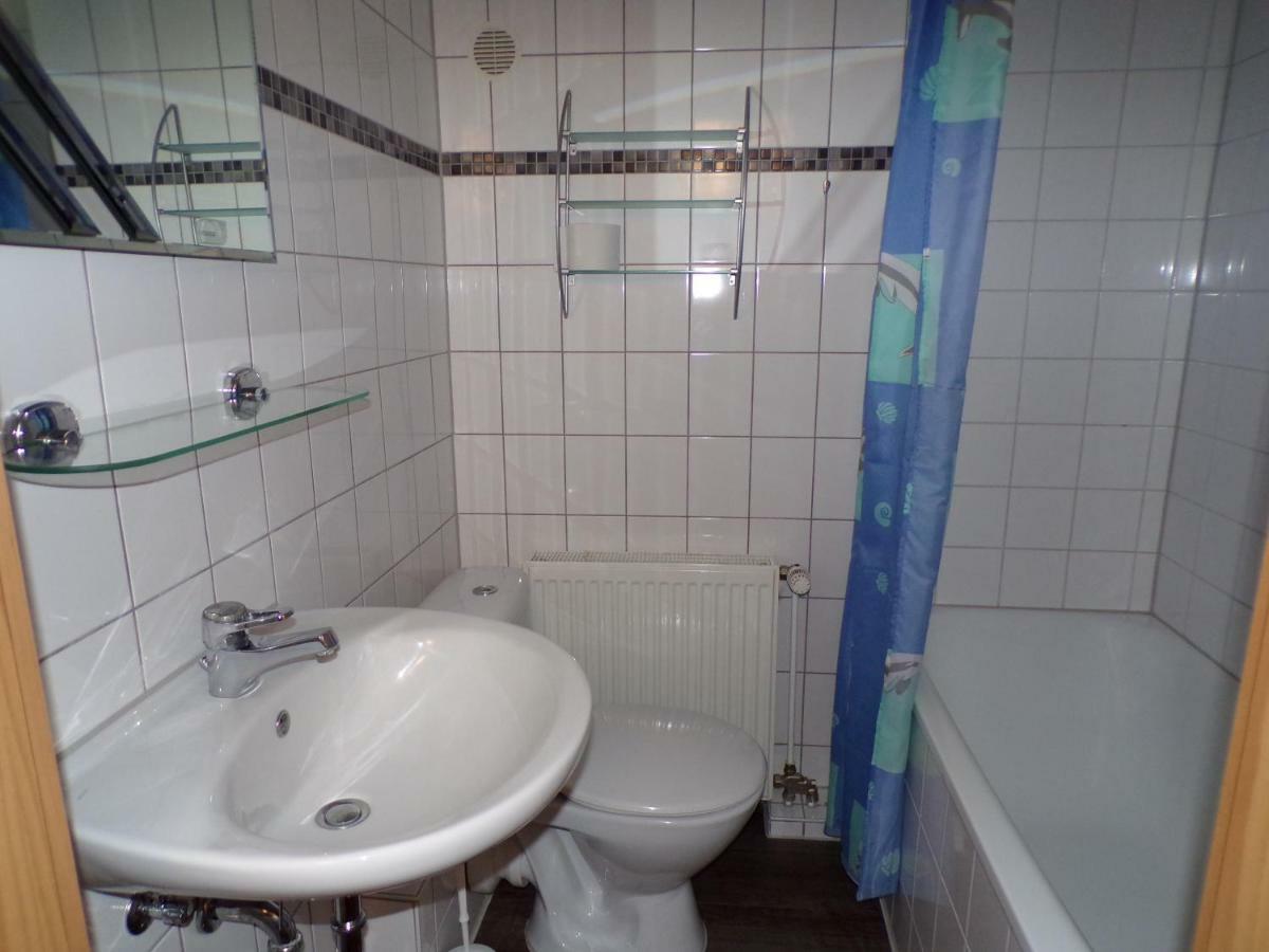 Ferienwohnung Am Greifswalder Bodden Wieck Ngoại thất bức ảnh